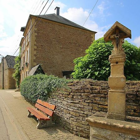 Unique Holiday Home In Virton With Jacuzzi Latour المظهر الخارجي الصورة